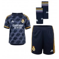 Real Madrid David Alaba #4 Udebane Trøje Børn 2023-24 Kortærmet (+ Korte bukser)